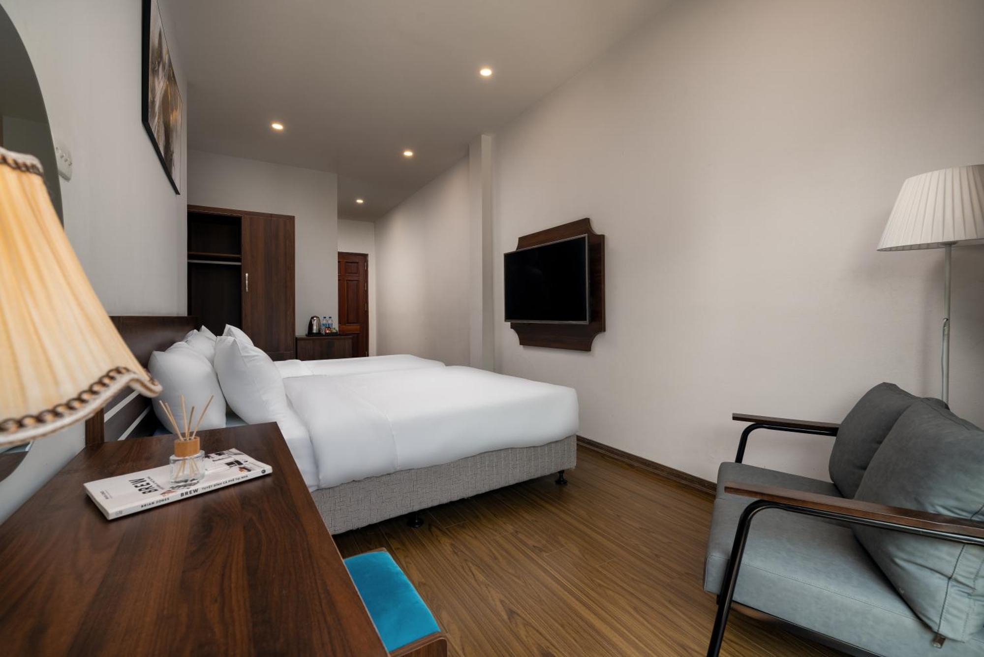 Astoria Hanoi Hotel & Travel ภายนอก รูปภาพ